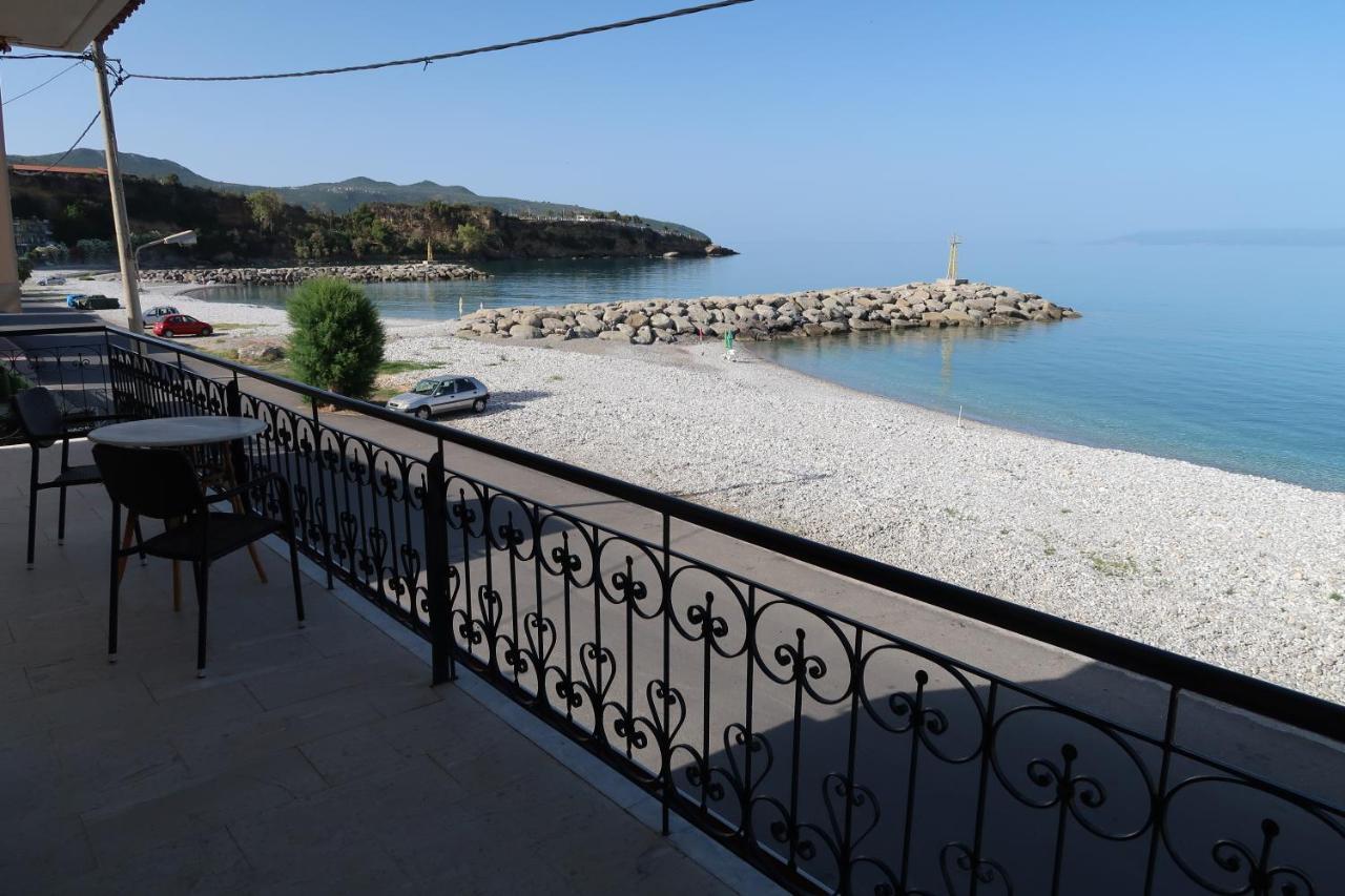 Akrogiali Beach Apartments Dış mekan fotoğraf